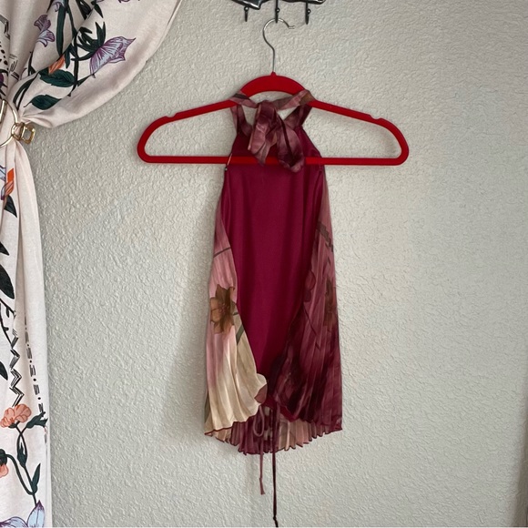Agaci Too Red Floral Pleated Tie Neck and Back, Backless Halter, OS - Picture 5 of 7